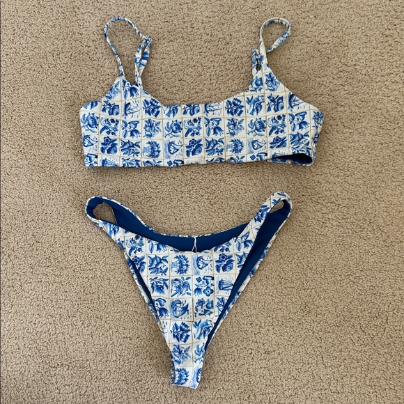 Elysiian blue Bimini - Picture 1 of 2